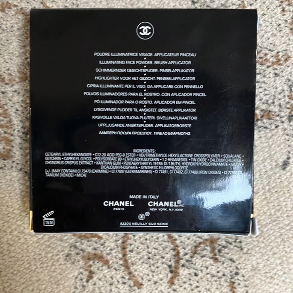 Chanel Highlighter Poudre Lumiere - Picture 2 of 6